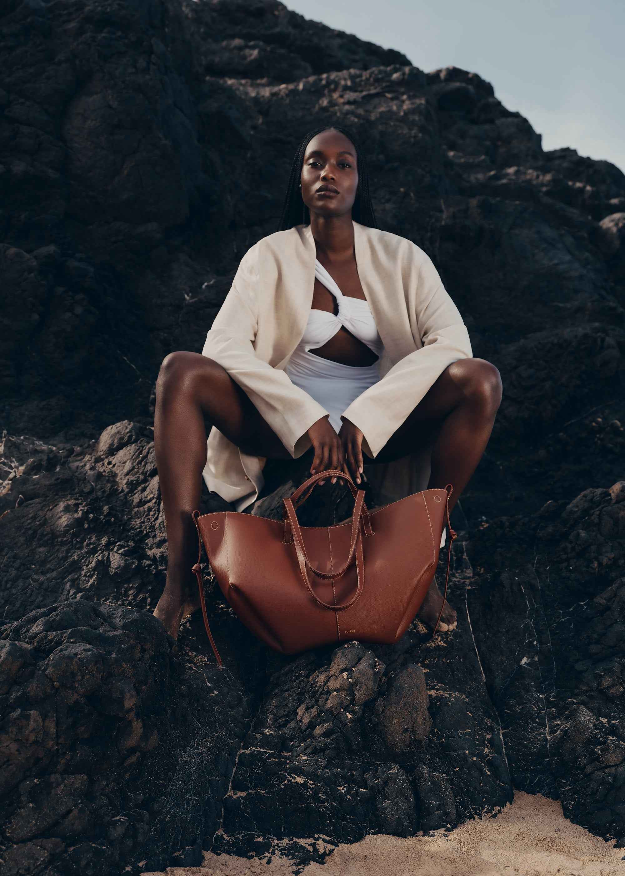 Cyme | WOMEN'S TEXTURED SCULPTURED MIDI CASUAL TOTE BAG