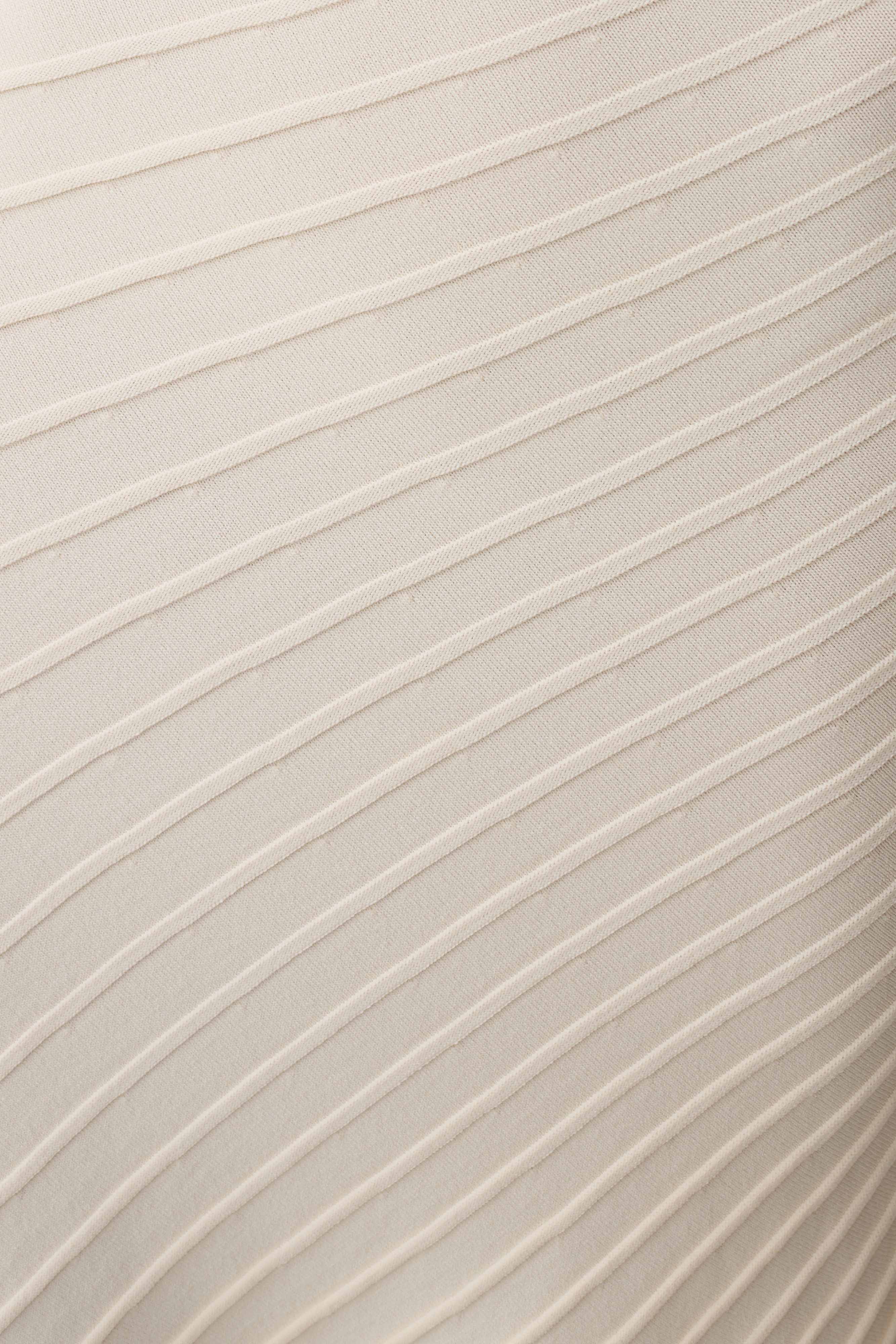 Milasandra Ivory Pleated Knit Midi Dress - ICYBOO