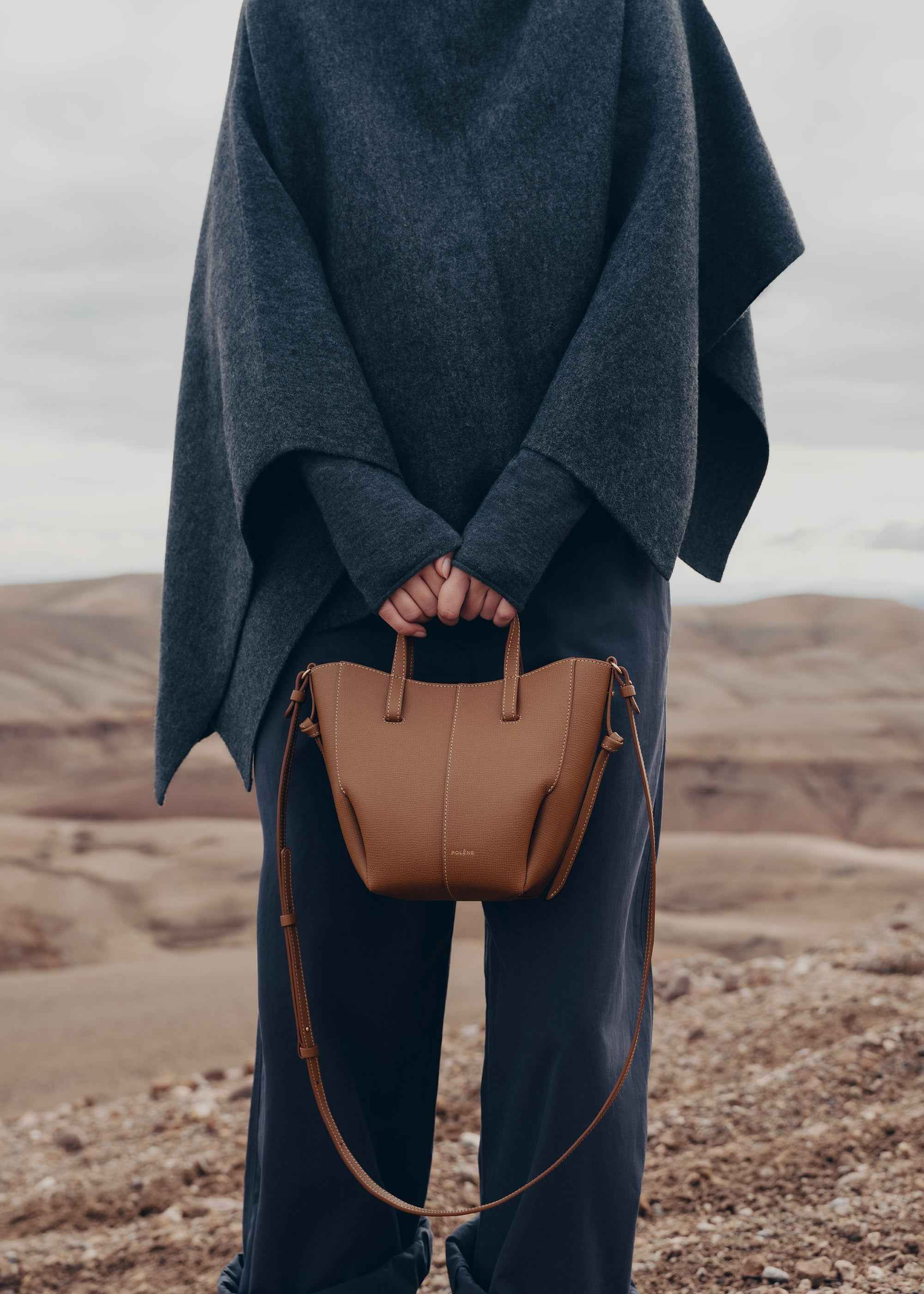 Cyme | WOMEN'S SCULPTURAL TEXTURED MINI CASUAL TOTE BAG
