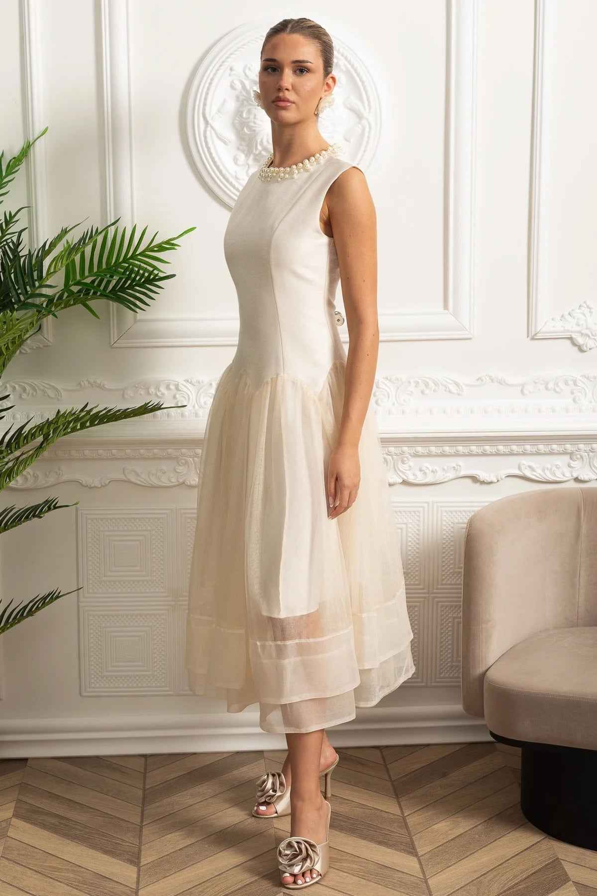 Ivoire | SLEEVELESS FITTED MIDI PARTY COCKTAIL DRESS
