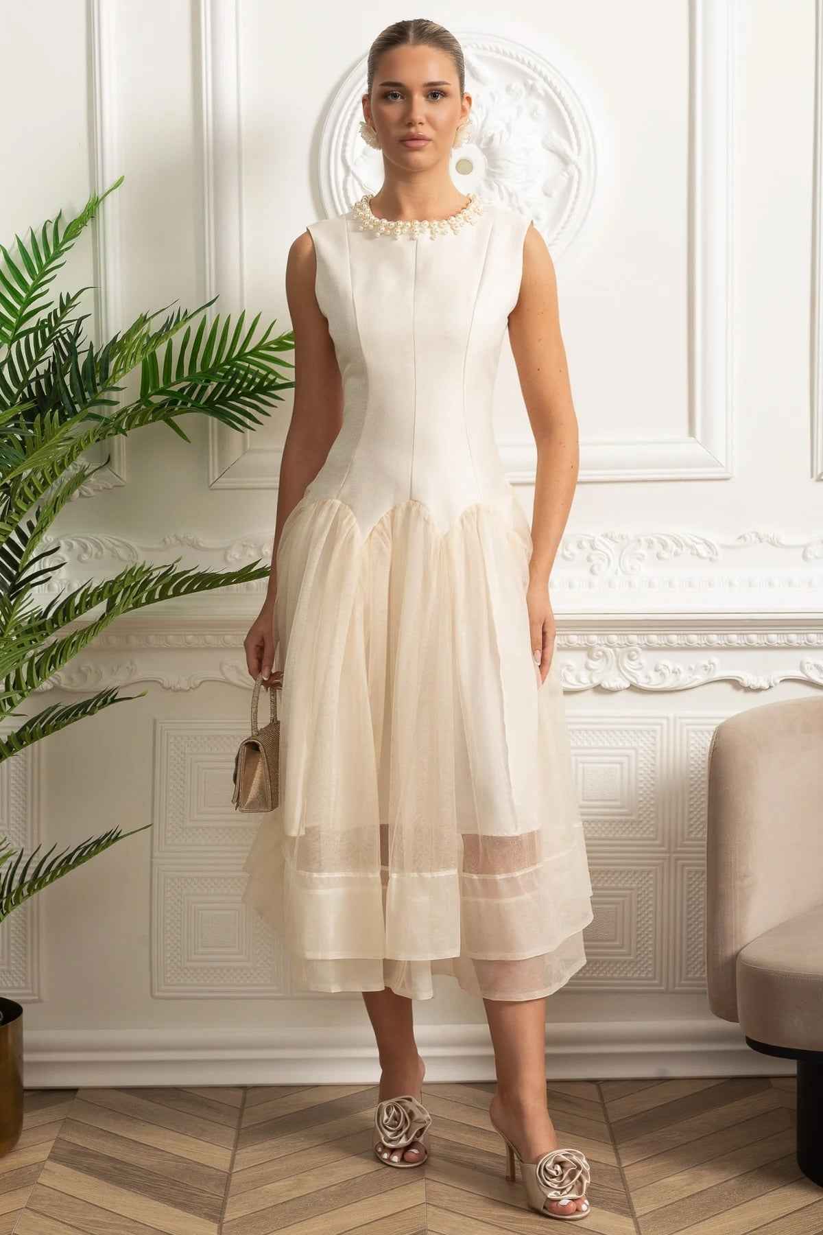 Ivoire | SLEEVELESS FITTED MIDI PARTY COCKTAIL DRESS