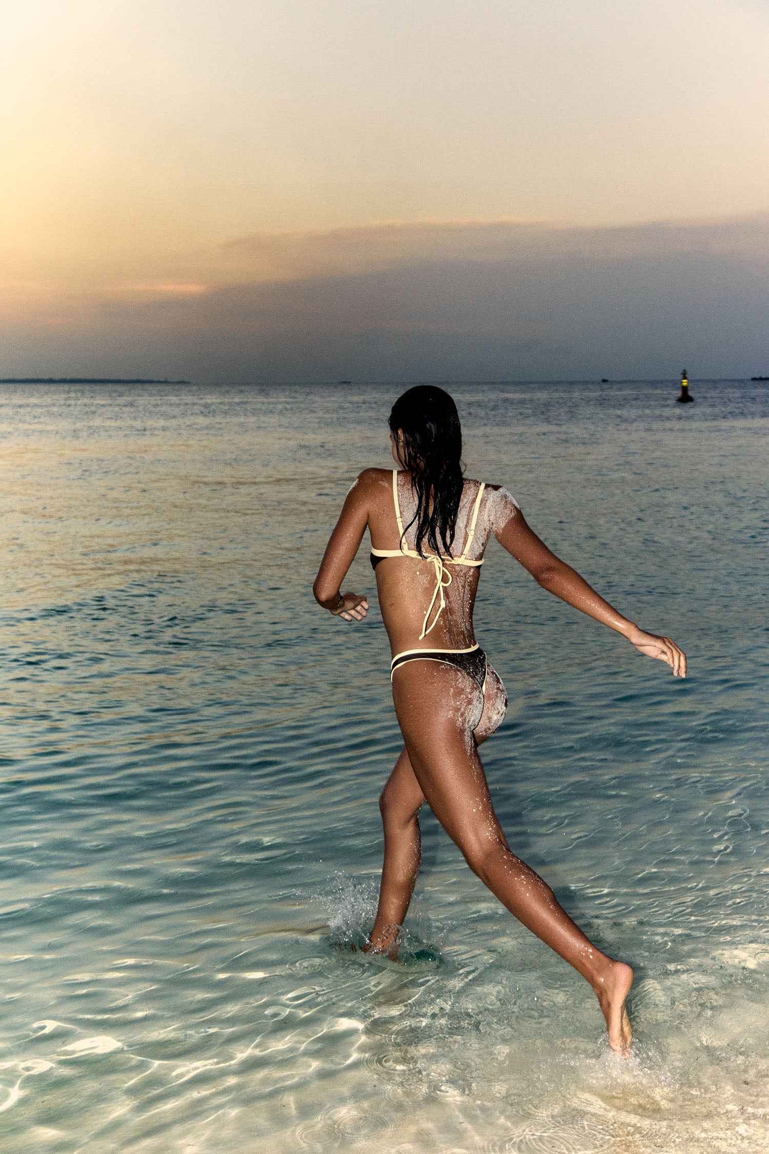 Mi Amor Minimalist High-Cut Summer Bikini - Dark Brown