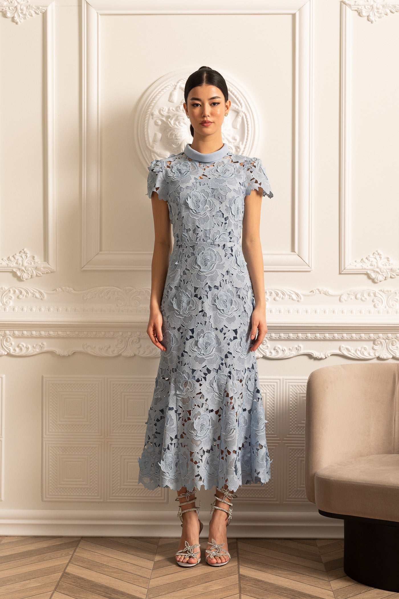 Floral Pattern Lace Dress With High Collar And Midi Skirt - Blue - ICYBOO