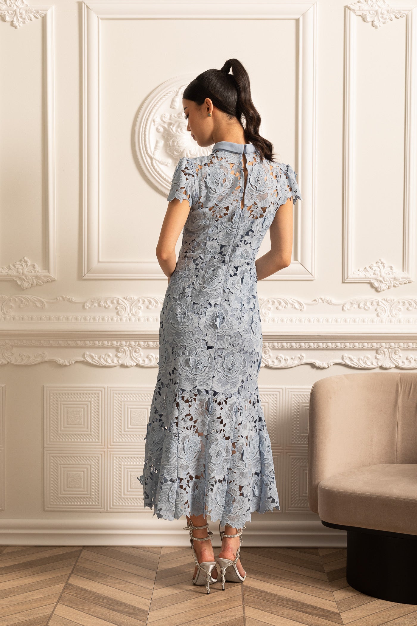 Floral Pattern Lace Dress With High Collar And Midi Skirt - Blue - ICYBOO