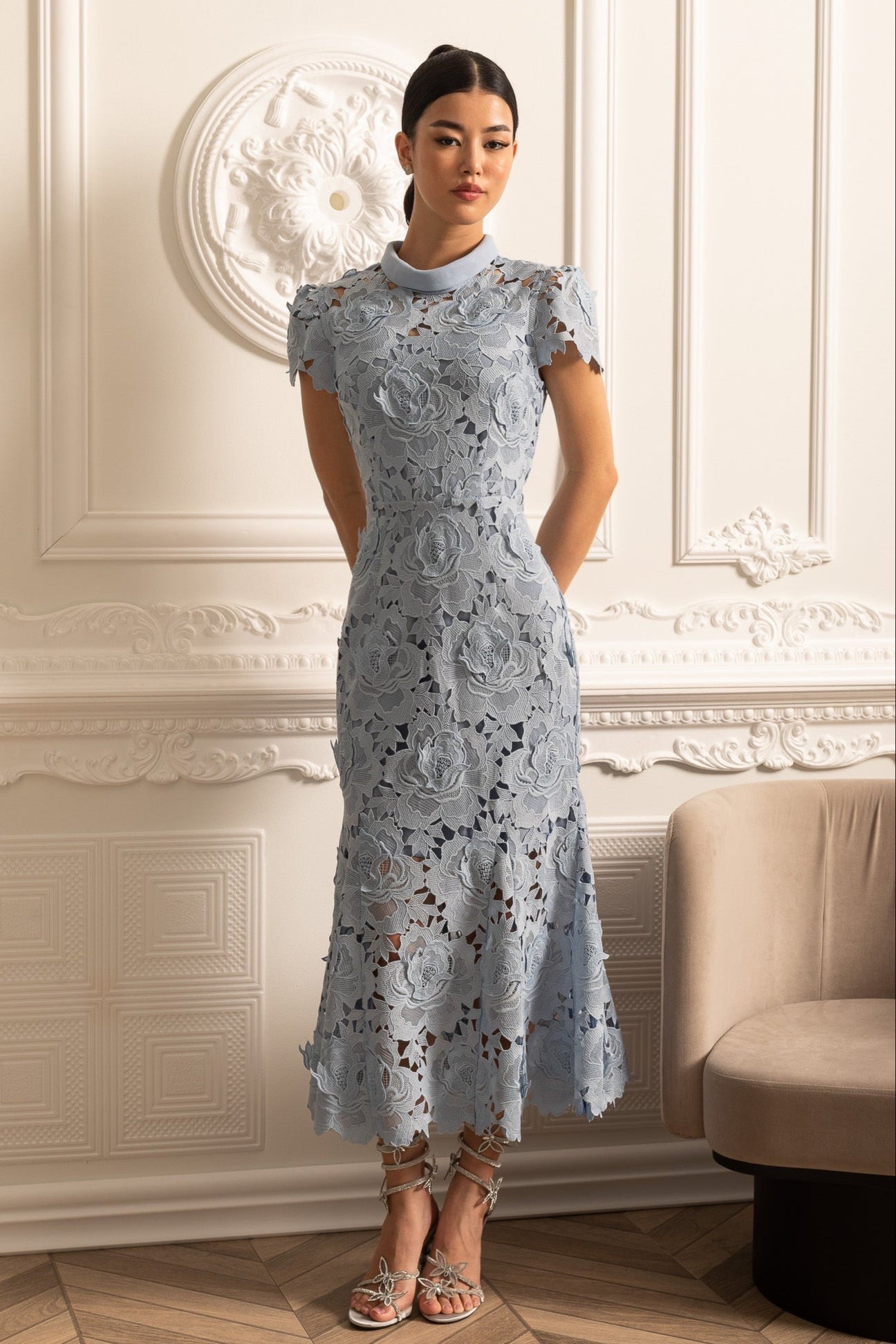 Floral Pattern Lace Dress With High Collar And Midi Skirt - Blue - ICYBOO