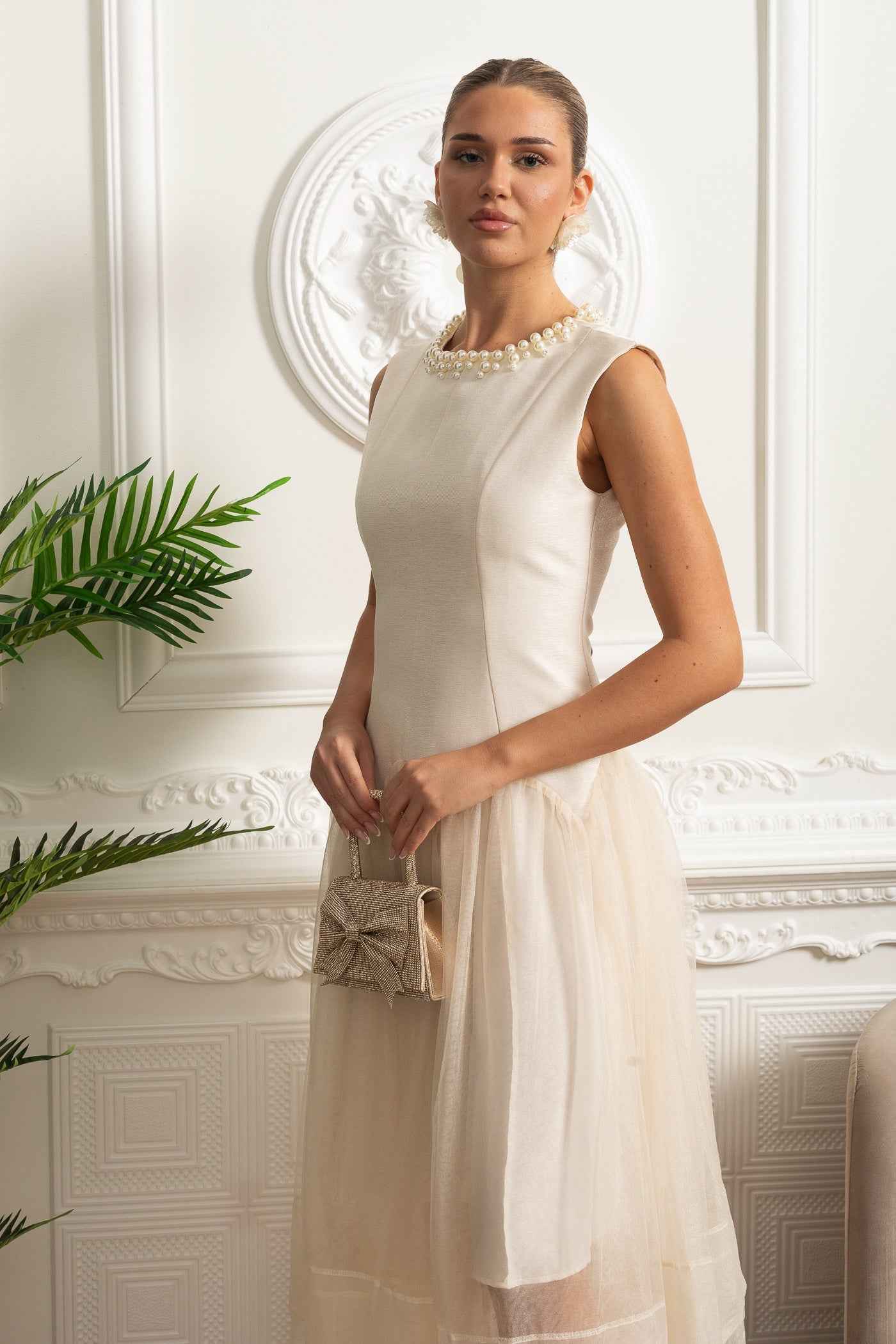 Ivoire | SLEEVELESS FITTED MIDI PARTY COCKTAIL DRESS