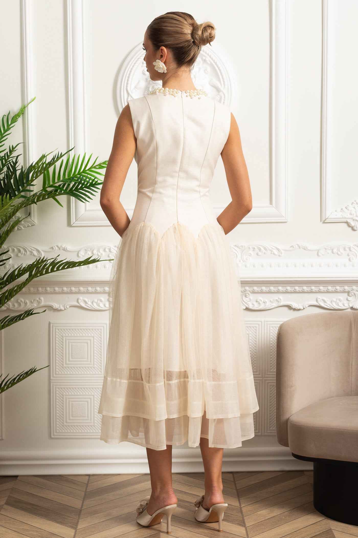 Ivoire | SLEEVELESS FITTED MIDI PARTY COCKTAIL DRESS