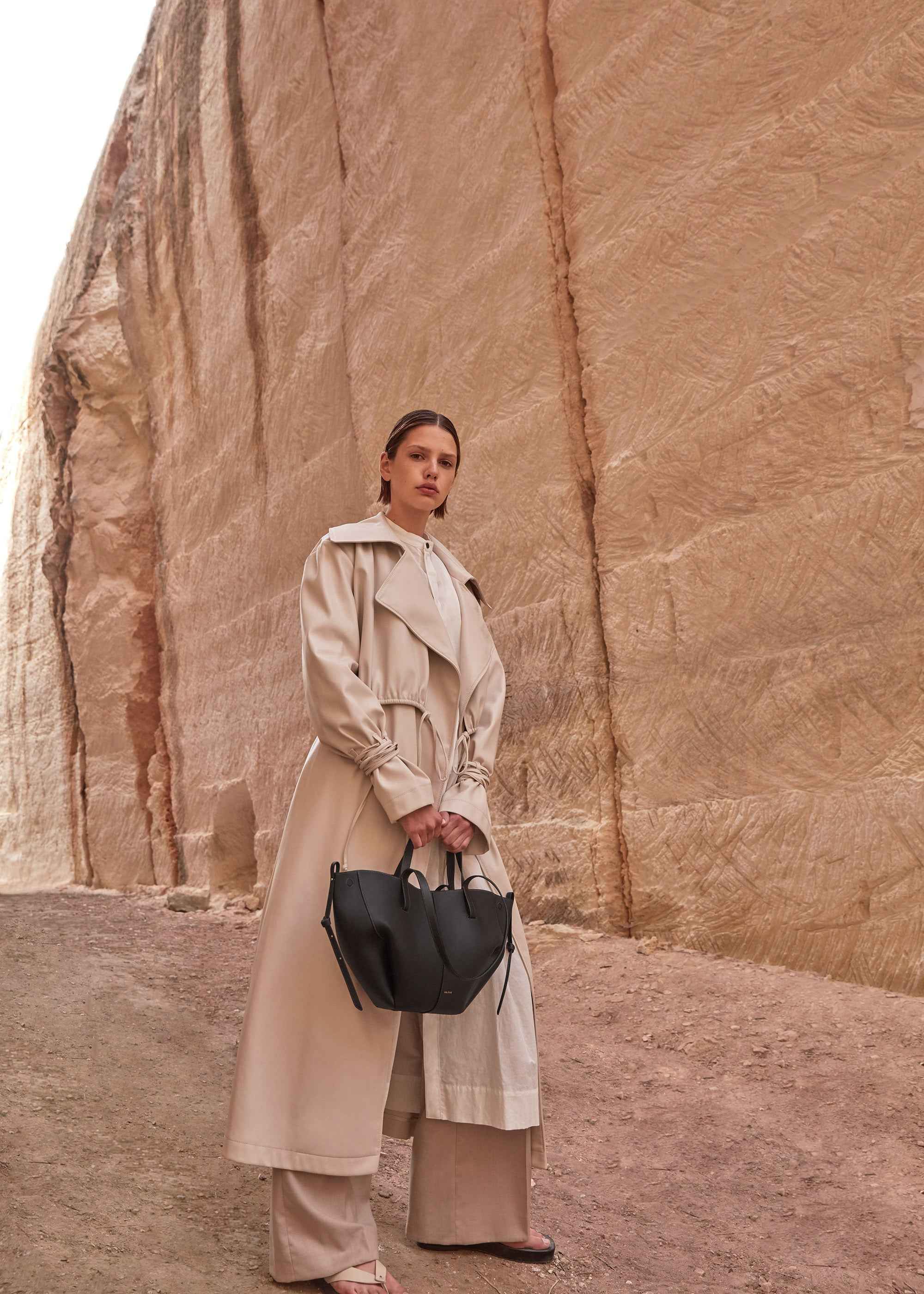 Cyme Mini | WOMEN'S TEXTURED SCULPTURED MINI CASUAL TOTE BAG