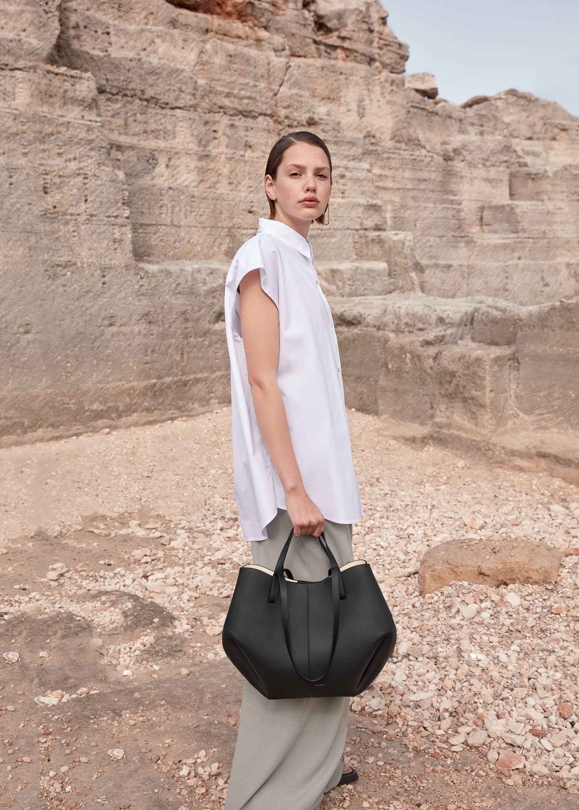 Cyme | WOMEN'S TEXTURED SCULPTURED MIDI CASUAL TOTE BAG