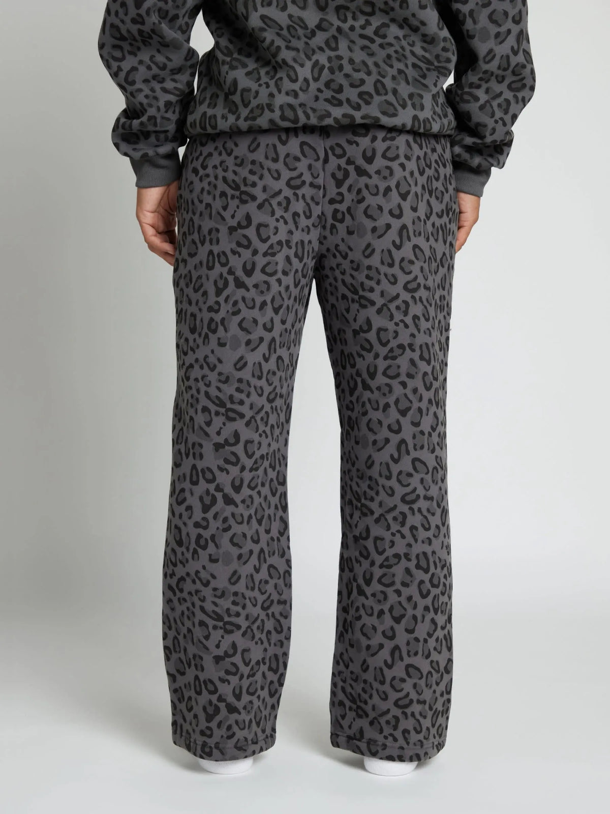 CloudTouch Heavyweight Fleece Minimalist Straight Leg Sweatpants