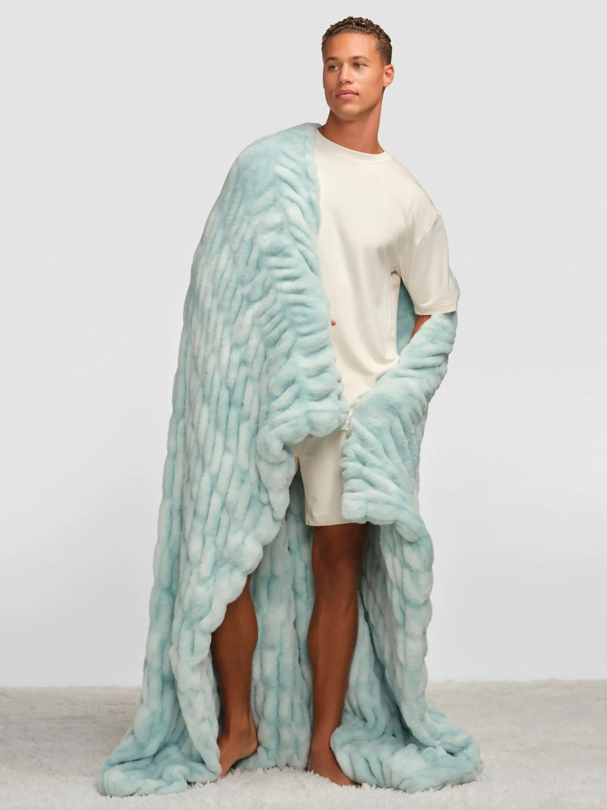 Dreamer Plush Throw Blanket