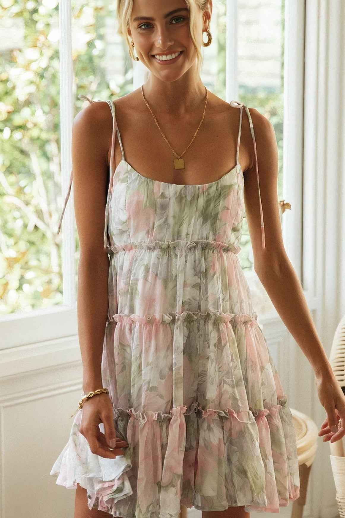 Floral Elegance | SLEEVELESS FLORAL MINI SUMMER DRESS