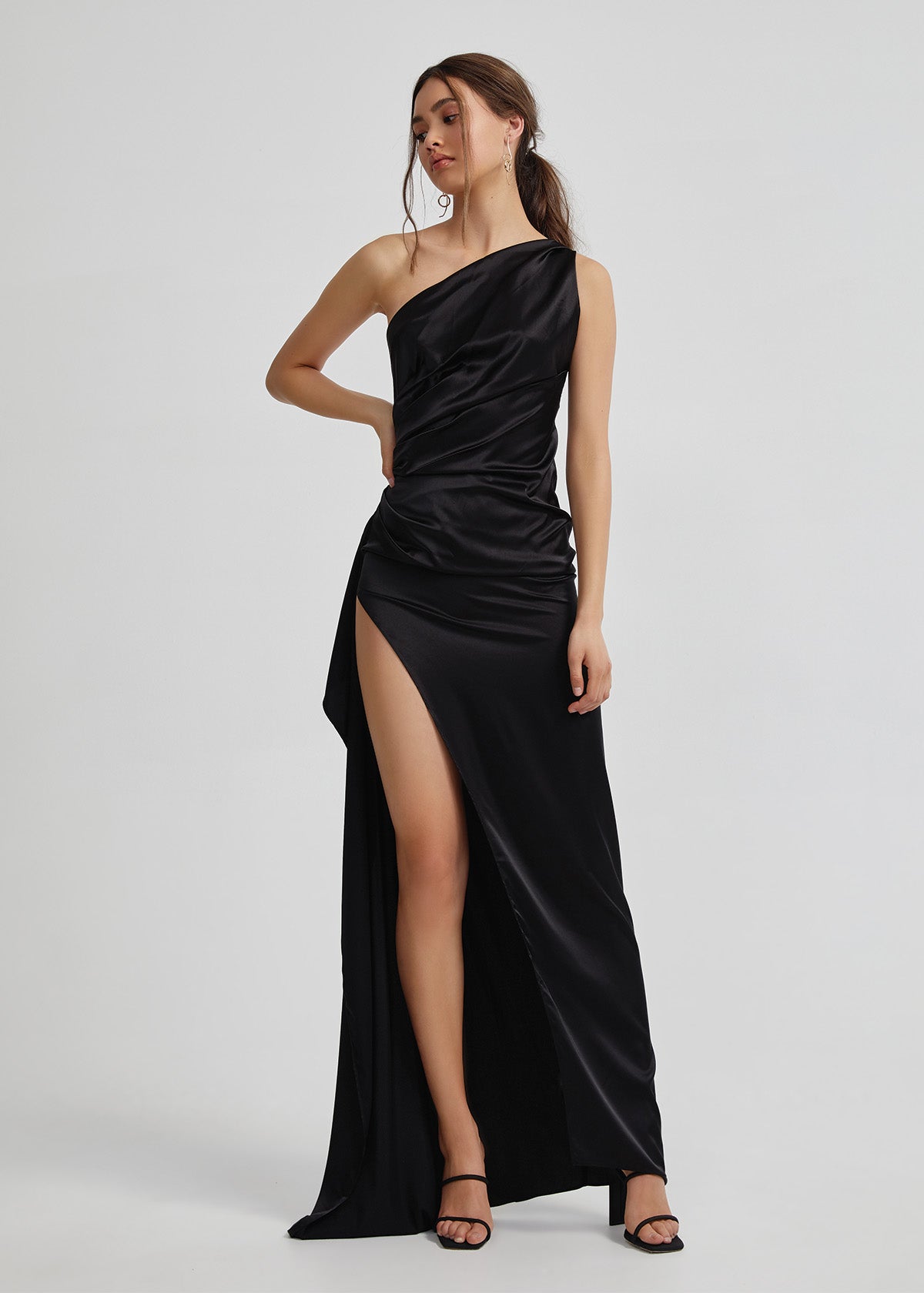 Samira Dress in Black ICYBOO