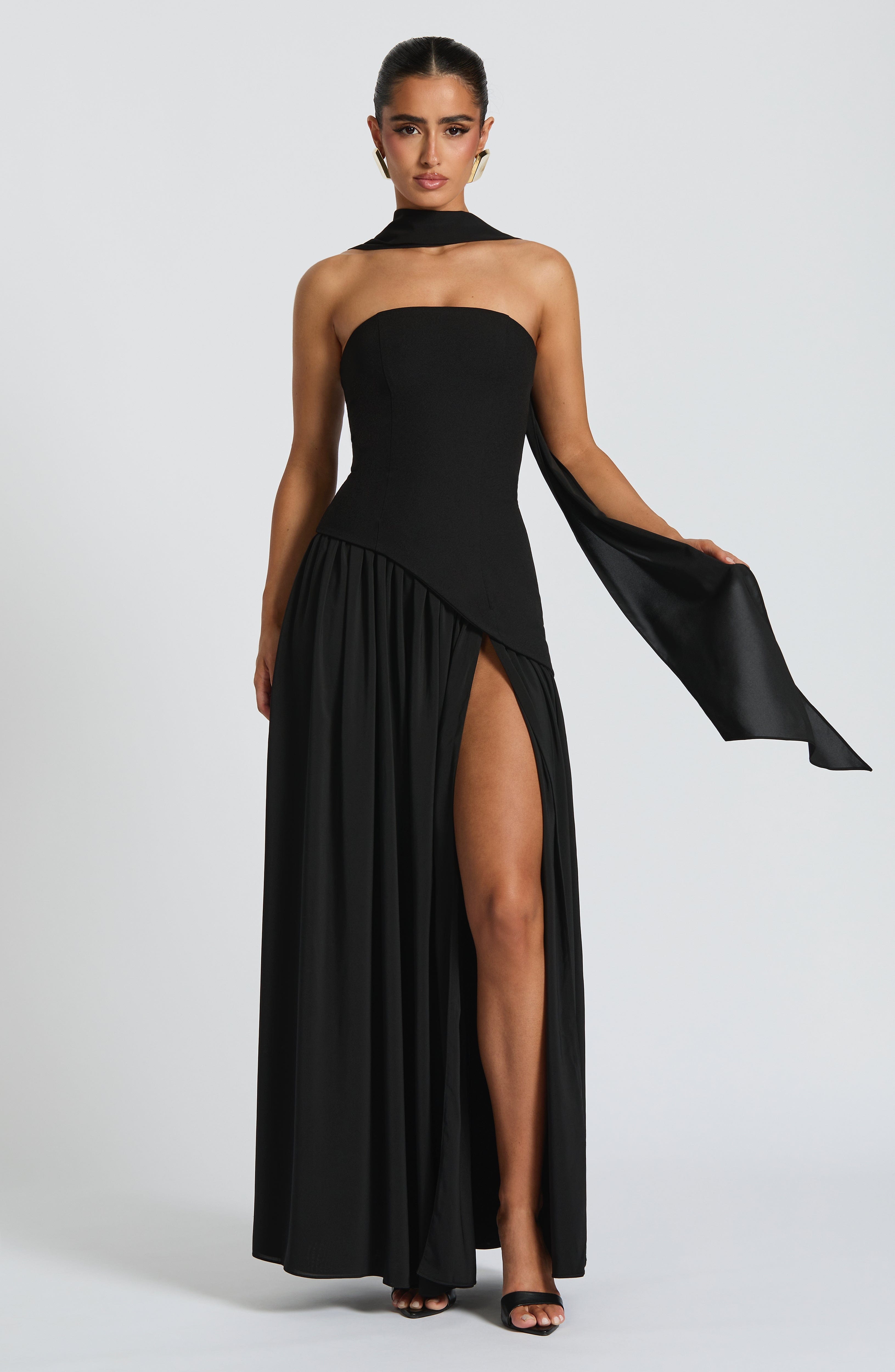 Maliyah Black Maxi Dress - ICYBOO