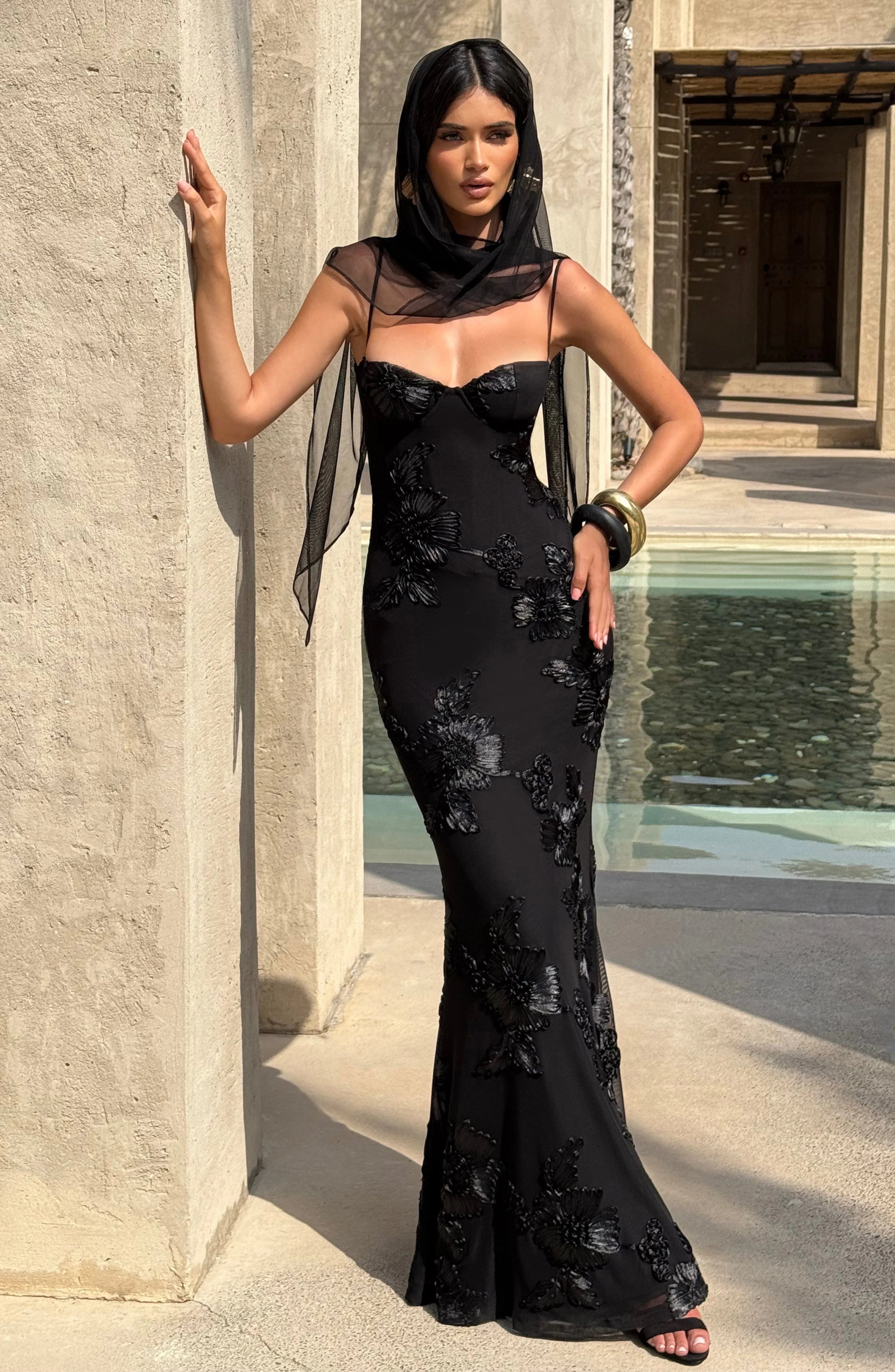 Black Nefertiti Maxi Dress - ICYBOO