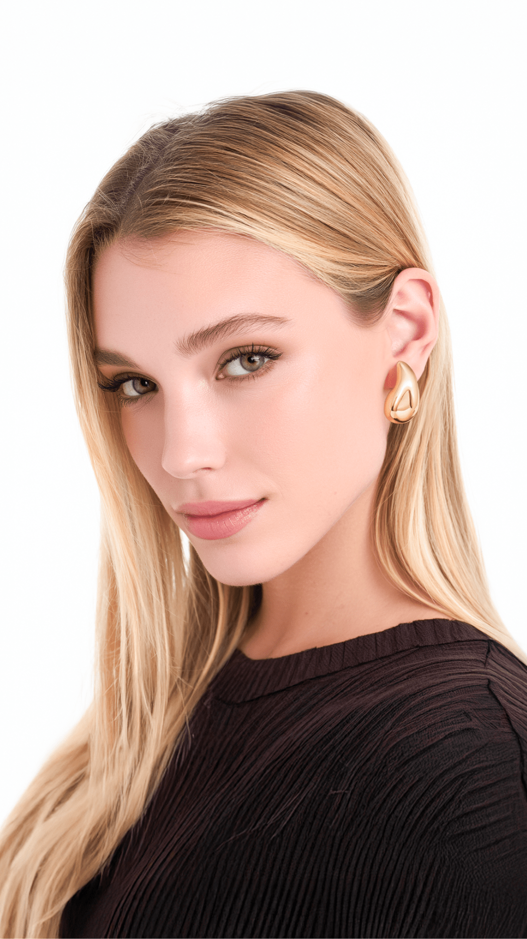 Ivanna Dangling Earrings