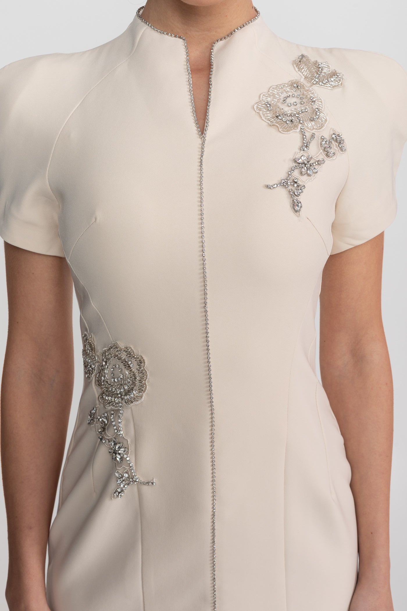 Short Sleeve Midi Dress With High Split Neckline And Sparkling Embellishments - Ivoire - ICYBOO